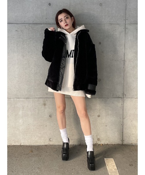 ENVYM（アンビー）の「オーバーサイズニットＰＫ（ニット/セーター・レディース・グレー/ブラック/ホワイト・FREE）」の17枚目の写真