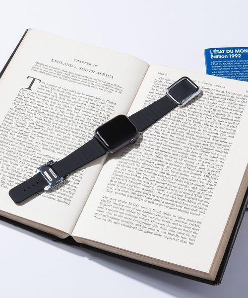 zandy（ズィーアンドワイ）の「【zandy/ズィー・アンド・ワイ】アップルウォッチマグネットシリコンバンド（デジタル腕時計・メンズ・ベージュ/ブラック×シルバー/ホワイト×ピンク/ホワイト×シルバー/ブラック×ピンク/ブラック×ブラック/ベージュ系その他/パープル系その他・SMALL/MEDIUM）」の5枚目の写真