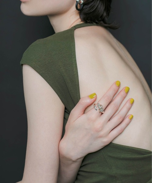 LAPUIS（ラピュイ）の「LAPUIS(ラピュイ)Coil HugリングB（リング・レディース・シルバー/ゴールド/マルチ・11号/9号/13号）」の14枚目の写真