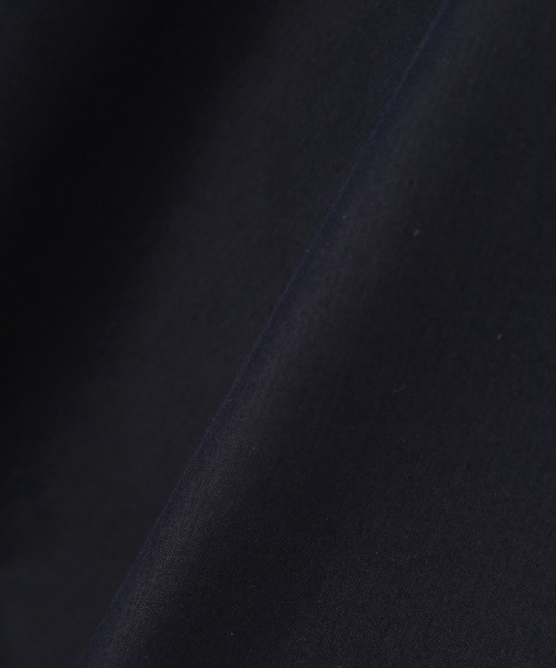 MARGARET HOWELL(マーガレットハウエル)の「COTTON NYLON COMPACT POPLIN(ステンカラーコート・メンズ・カーキ/ネイビー系1・LARGE/MEDIUM)」の7枚目の写真