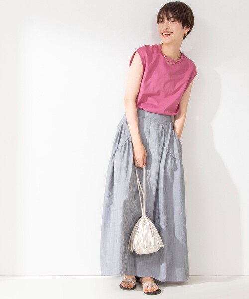 NOLLEY’S（ノーリーズ）の「【WEB限定カラーあり】5C BASIC ノースリーブTシャツ（Tシャツ/カットソー・レディース・ロイヤルブルー/ホワイト/ホワイト系その他5/チャコールグレー/キャメル/ピンク/ブラック・36/38）」の8枚目の写真