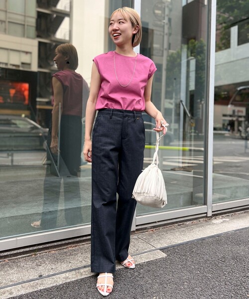 NOLLEY’S（ノーリーズ）の「【WEB限定カラーあり】5C BASIC ノースリーブTシャツ（Tシャツ/カットソー・レディース・ロイヤルブルー/ホワイト/ホワイト系その他5/チャコールグレー/キャメル/ピンク/ブラック・36/38）」の12枚目の写真