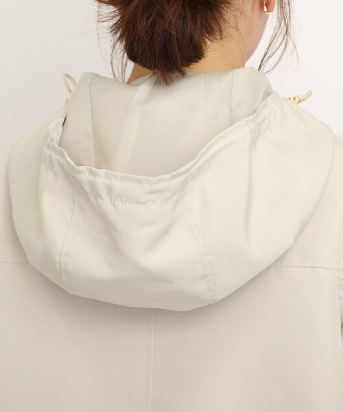 DRESKIP（ドレスキップ）の「◆【ゴールドパーツでレディな仕上がり】撥水マウンテンパ－カー（ブルゾン・レディース・ナチュラル/カーキ/ネイビー/サンドベージュ・02/03/04）」の9枚目の写真