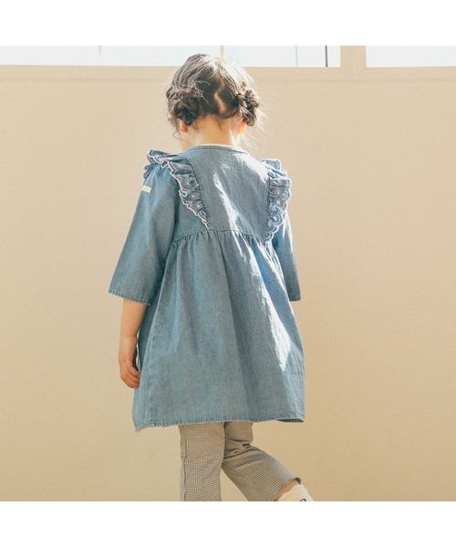 SLAP SLIP(スラップスリップ)の「SLAPSLIP/【お揃い】コットンフリル刺繍7分袖デニムワンピース(80~130cm)(ワンピース・キッズ・ブルー/ネイビー・130/110/120/80/90/100)」の9枚目の写真