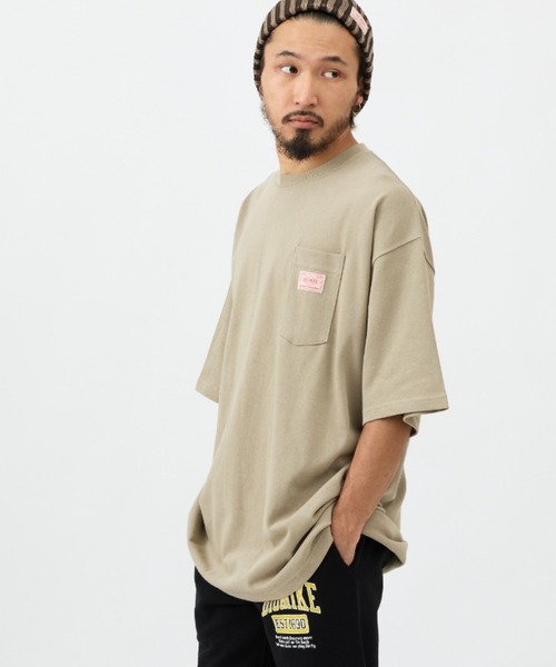BIG MIKE（ビッグマイク）の「BIG MIKE ビッグマイク/ 9.1oz ヘビーウェイト ワイドシルエット サングラスポケット 半袖Tシャツ ポケT ユニセックス 102328520（Tシャツ/カットソー・メンズ・ホワイト/ブラック/グレー/サンドベージュ/ナチュラル/グレイッシュブルー・MEDIUM/LARGE/X-LARGE）」の14枚目の写真