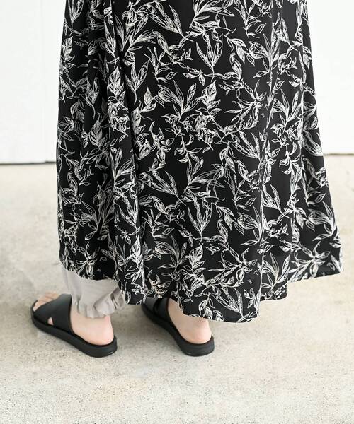 rps（アールピーエス）の「フレンチスリーブプリントワンピース（ワンピース・レディース・ブラック/ネイビー/ブラック系その他2/グレー/ブラック系その他3・フリー）」の21枚目の写真