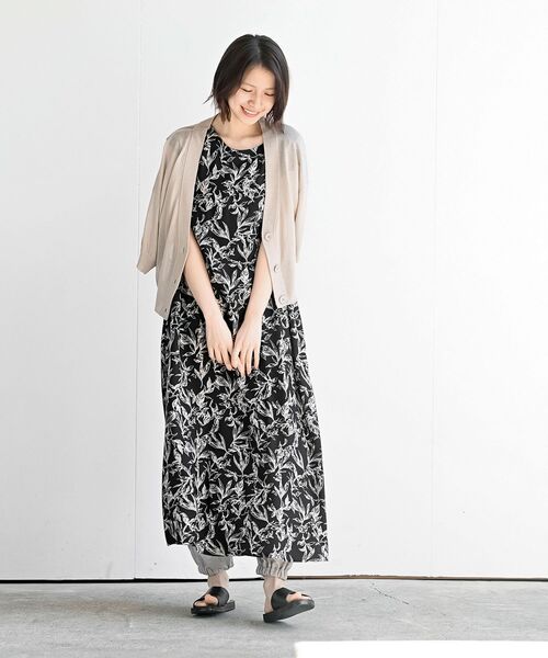 rps（アールピーエス）の「フレンチスリーブプリントワンピース（ワンピース・レディース・ブラック/ネイビー/ブラック系その他2/グレー/ブラック系その他3・フリー）」の22枚目の写真