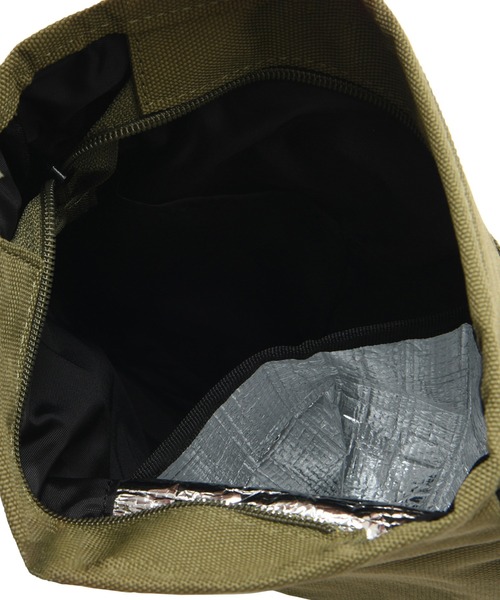 NEW BALANCE(ニューバランス)の「ボトルホルダー付きサコッシュ(クラッチバッグ・キッズ・カーキ/ブラック/ベージュ・ONE SIZE)」の11枚目の写真
