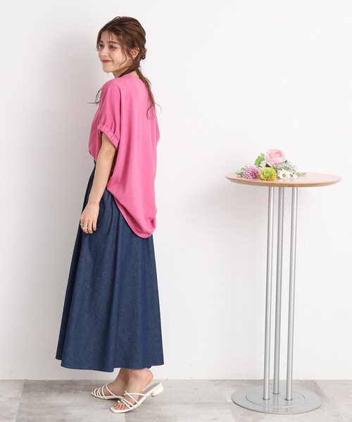 DRESKIP(ドレスキップ)の「◆【接触冷感】ヒップも二の腕もカバー 袖口ギャザードルマンTシャツ(Tシャツ/カットソー・レディース・ピンク系/オリーブ/ブラック系2/オフホワイト/ブラック/ブルー系7・00)」の15枚目の写真