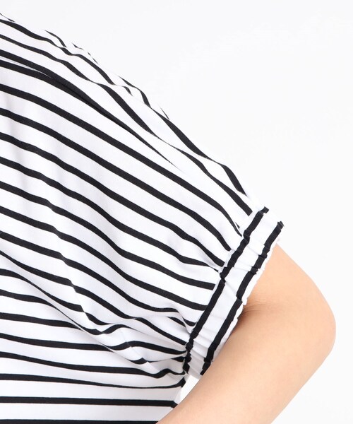 DRESKIP(ドレスキップ)の「◆【接触冷感】ヒップも二の腕もカバー 袖口ギャザードルマンTシャツ(Tシャツ/カットソー・レディース・ピンク系/オリーブ/ブラック系2/オフホワイト/ブラック/ブルー系7・00)」の22枚目の写真