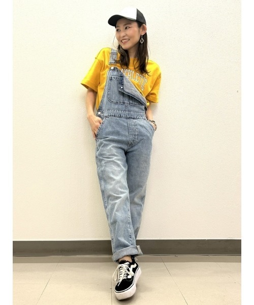 GAP(ギャップ)の「ウォッシュウェル スローチー デニムオーバーオール(サロペット/オーバーオール・レディース・ライトインディゴブルー・XS/S/M/L/XXS)」の11枚目の写真