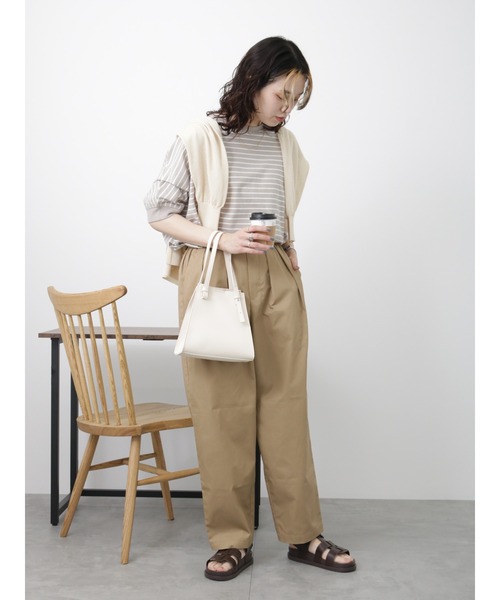 Samansa Mos2 blue(サマンサモスモスブルー)の「厚底グルカサンダル(サンダル・レディース・ブラック/ブラウン/オフホワイト・MEDIUM/LARGE)」の15枚目の写真