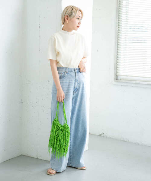 KBF(ケイビーエフ)の「プリーツハイネックトップス(Tシャツ/カットソー・レディース・ホワイト/ブラック/オフホワイト・ONE)」の18枚目の写真