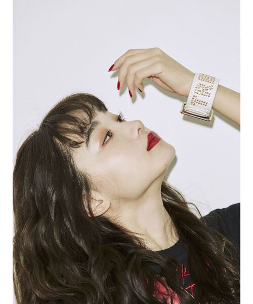 jouetie（ジュエティ）の「スタッズロゴブレスレット（ブレスレット・レディース・オフホワイト/ブラック/ボルドー・FREE）」の4枚目の写真