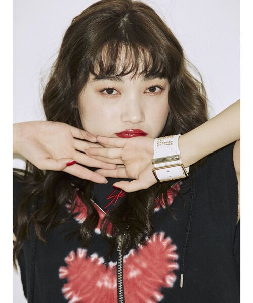 jouetie（ジュエティ）の「スタッズロゴブレスレット（ブレスレット・レディース・オフホワイト/ブラック/ボルドー・FREE）」の6枚目の写真