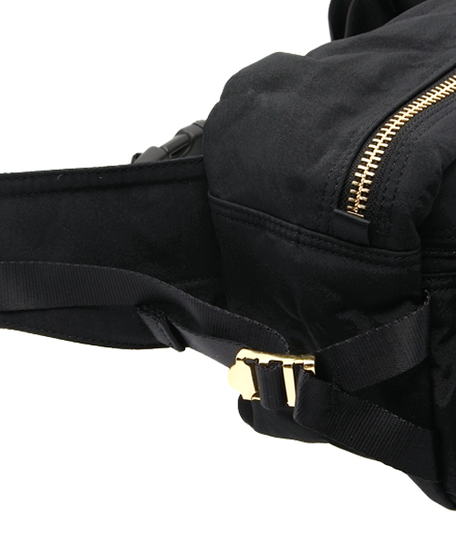 PORTER（ポーター）の「PORTER DRAFT WAIST BAG <B印 YOSHIDA SELECT>（ボディバッグ/ウエストポーチ・メンズ・ブラック/ネイビー/ベージュ・ONE SIZE）」の6枚目の写真