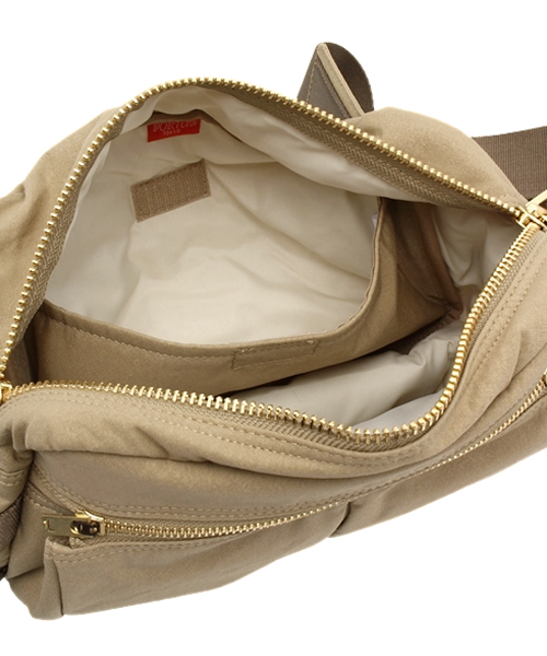 PORTER（ポーター）の「PORTER DRAFT WAIST BAG <B印 YOSHIDA SELECT>（ボディバッグ/ウエストポーチ・メンズ・ブラック/ネイビー/ベージュ・ONE SIZE）」の10枚目の写真