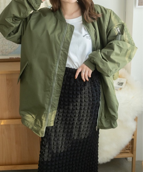 Ada.(エイダ)の「オーバーサイズ MA-1 ブルゾン(ブルゾン・レディース・ブラック/カーキ・FREE)」の11枚目の写真