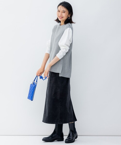 23区(ニジュウサンク)の「【洗える】バナナスリーブ フォルム ロングTシャツ(Tシャツ/カットソー・レディース・ブラック系/グレー系/ベージュ系/ホワイト系・32)」の10枚目の写真
