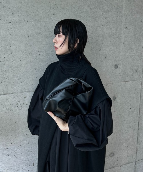 y/m by RIKA(イムバイリカ)の「ツイストハンドルBAG(ショルダーバッグ・レディース・グリーン/ブラック・FREE)」の6枚目の写真