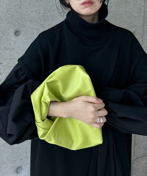 y/m by RIKA(イムバイリカ)の「ツイストハンドルBAG(ショルダーバッグ・レディース・グリーン/ブラック・FREE)」の13枚目の写真