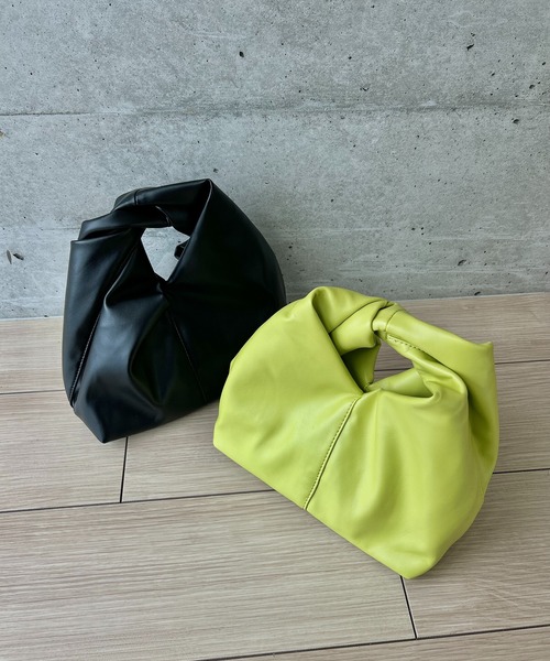 y/m by RIKA(イムバイリカ)の「ツイストハンドルBAG(ショルダーバッグ・レディース・グリーン/ブラック・FREE)」の21枚目の写真