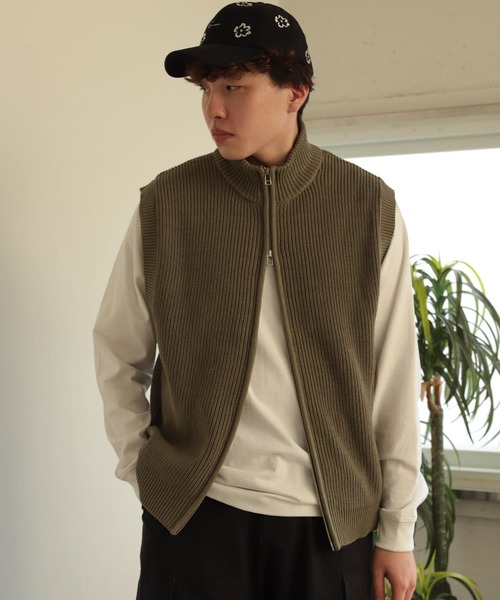 SENSE OF PLACE by URBAN RESEARCH(センスオブプレイスバイアーバンリサーチ)の「『ユニセックス』ドライバーズニットベスト(ベスト・メンズ・ライトグレー/ブラック/カーキ・MEDIUM/LARGE)」の22枚目の写真