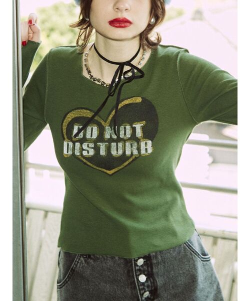 jouetie(ジュエティ)の「ハートフィットロンT(Tシャツ/カットソー・レディース・カーキ/ブラック/オフホワイト・MEDIUM)」の5枚目の写真