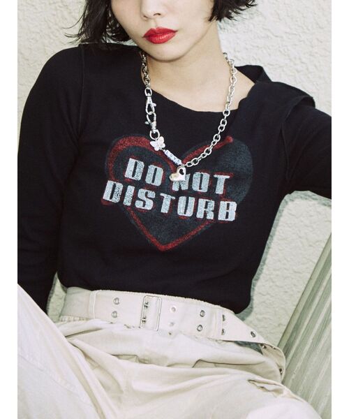 jouetie(ジュエティ)の「ハートフィットロンT(Tシャツ/カットソー・レディース・カーキ/ブラック/オフホワイト・MEDIUM)」の13枚目の写真