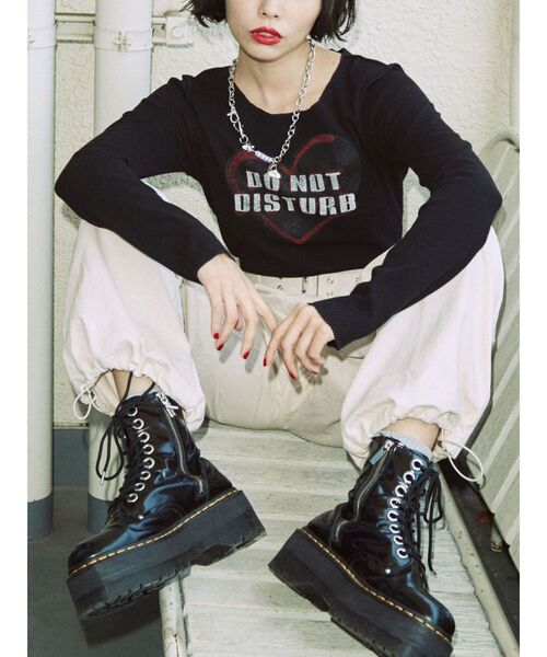 jouetie(ジュエティ)の「ハートフィットロンT(Tシャツ/カットソー・レディース・カーキ/ブラック/オフホワイト・MEDIUM)」の16枚目の写真