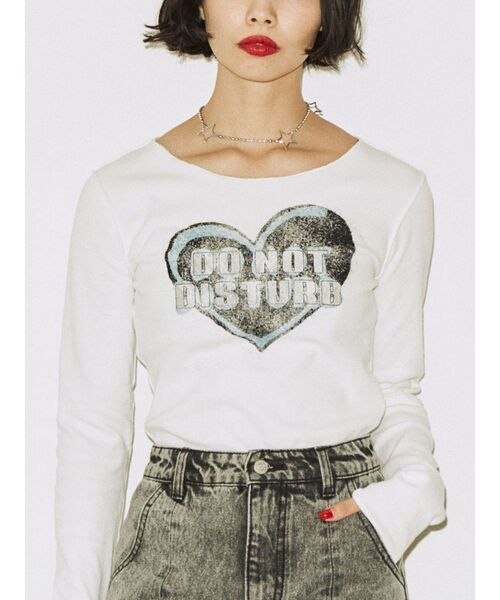 jouetie(ジュエティ)の「ハートフィットロンT(Tシャツ/カットソー・レディース・カーキ/ブラック/オフホワイト・MEDIUM)」の19枚目の写真