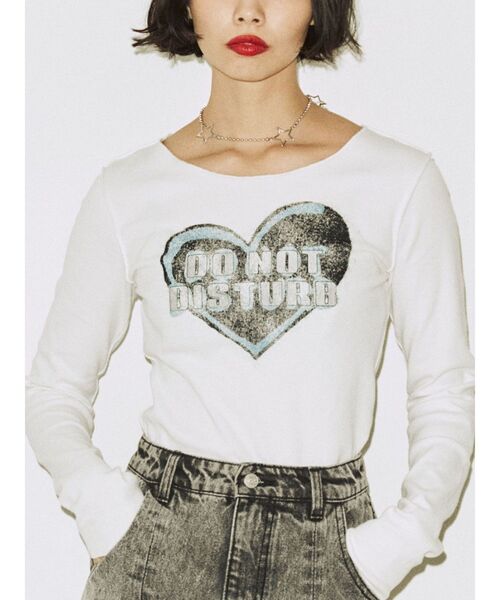 jouetie(ジュエティ)の「ハートフィットロンT(Tシャツ/カットソー・レディース・カーキ/ブラック/オフホワイト・MEDIUM)」の21枚目の写真