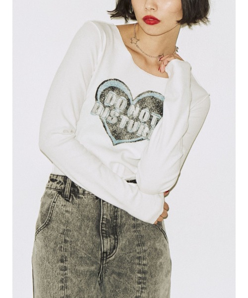 jouetie(ジュエティ)の「ハートフィットロンT(Tシャツ/カットソー・レディース・カーキ/ブラック/オフホワイト・MEDIUM)」の2枚目の写真