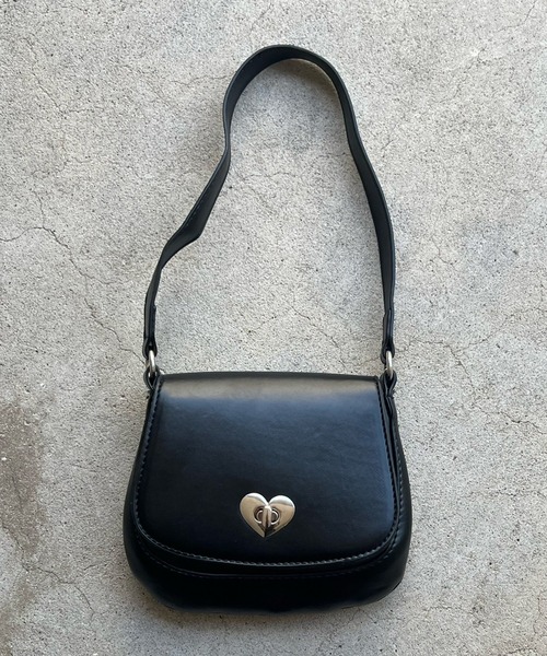 cuorequal（クオレコール）の「2wayレトロハートミニショルダーバッグ（ショルダーバッグ・レディース・ブラック・FREE）」の18枚目の写真