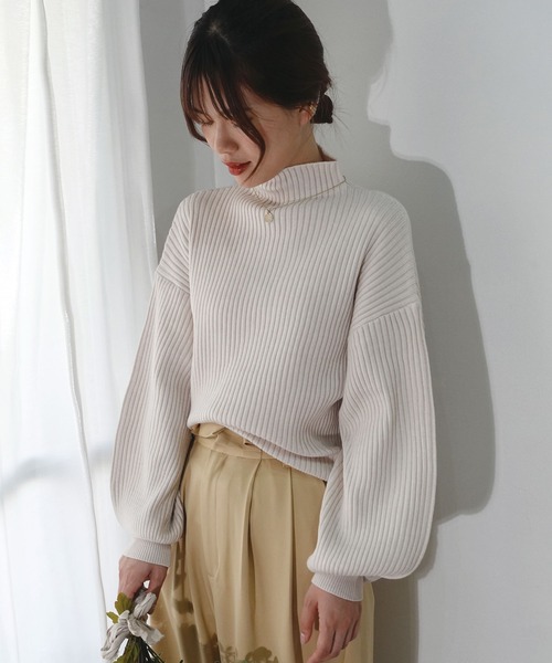 CORNERS(コーナーズ)の「ボトルネックボリューム袖リブニット(ニット/セーター・レディース・パープル/ブラック/ベージュ/オレンジ/レッド/グレー/ロイヤルブルー/アイボリー・FREE)」の9枚目の写真