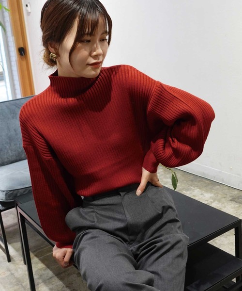 CORNERS(コーナーズ)の「ボトルネックボリューム袖リブニット(ニット/セーター・レディース・パープル/ブラック/ベージュ/オレンジ/レッド/グレー/ロイヤルブルー/アイボリー・FREE)」の18枚目の写真