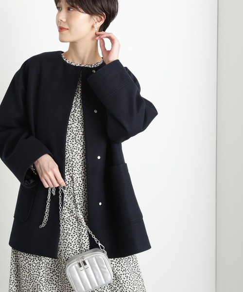 N.(N. Natural Beauty Basic)(エヌエヌナチュラルビューティーベーシック)の「【S Size Line】◆エアニーノーカラーショートコート(ノーカラーコート・レディース・モカ/ライトグリーン/ネイビー・MEDIUM/SMALL)」の3枚目の写真