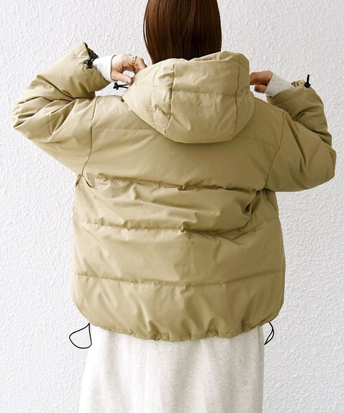 DANTON(ダントン)の「DANTON: フード ショート ダウン ジャケット(ダウンジャケット/コート・レディース・ブラック/ベージュ・ONE SIZE)」の12枚目の写真