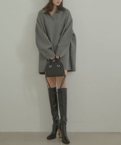 ACYM(アシーム)の「Bulky silhouette collar ワンピース(ワンピース・レディース・ベージュ/ブラウン/グレー・FREE)」の5枚目の写真