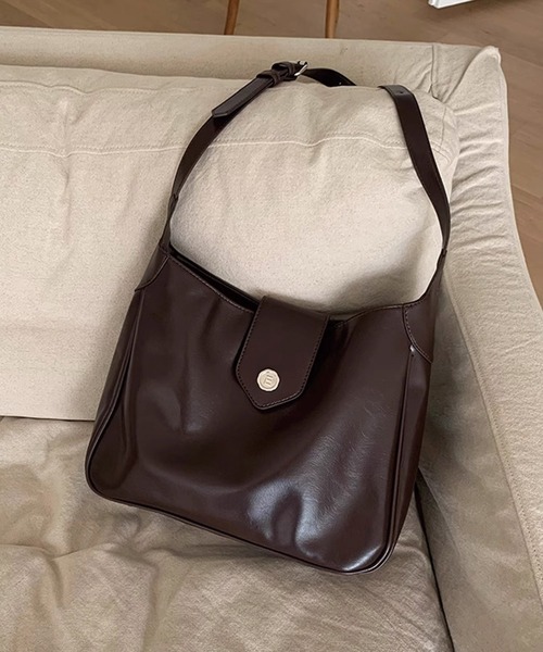 Dita Muaj.(ディータムアージュ)の「【A4対応】ヴィンテージフラップショルダーバッグ(ショルダーバッグ・レディース・ブラウン/ブラック・FREE)」の11枚目の写真