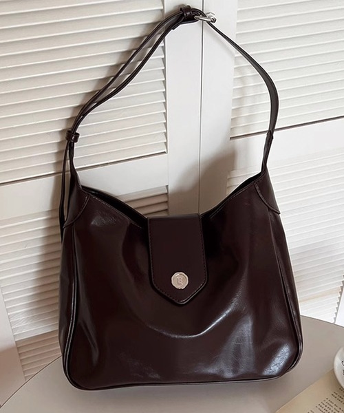 Dita Muaj.(ディータムアージュ)の「【A4対応】ヴィンテージフラップショルダーバッグ(ショルダーバッグ・レディース・ブラウン/ブラック・FREE)」の18枚目の写真