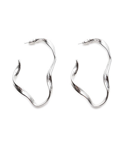 FRAY I.D（フレイアイディー）の「アンジュレーションフープピアス（ピアス（両耳用）・レディース・ゴールド/シルバー・FREE）」の7枚目の写真