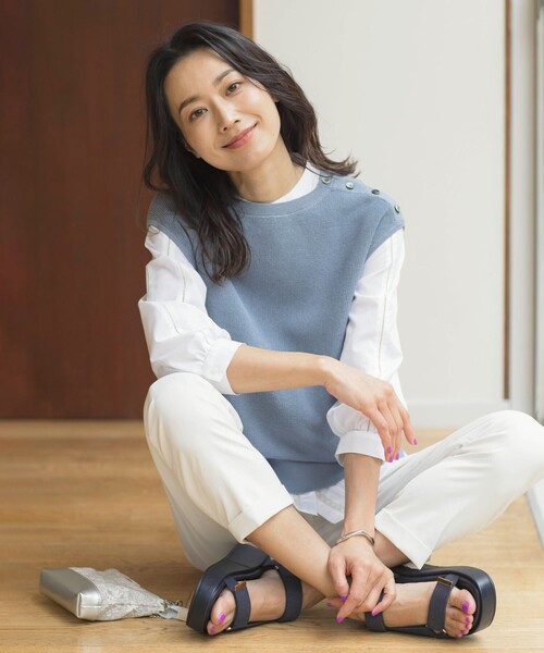 J.PRESS(ジェイプレス)の「【洗える】シャンブレー バンドカラー ピンタック ブラウス(シャツ/ブラウス・レディース・ホワイト系/ライトグレー系/ふじ色系・9/11)」の5枚目の写真