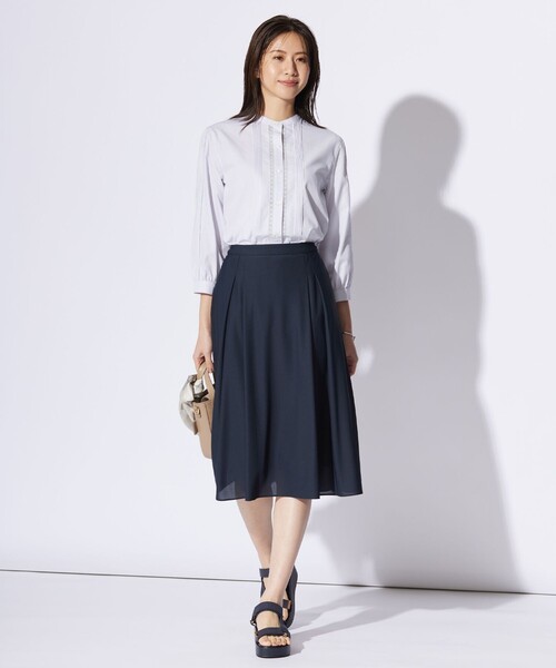 J.PRESS(ジェイプレス)の「【洗える】シャンブレー バンドカラー ピンタック ブラウス(シャツ/ブラウス・レディース・ホワイト系/ライトグレー系/ふじ色系・9/11)」の8枚目の写真