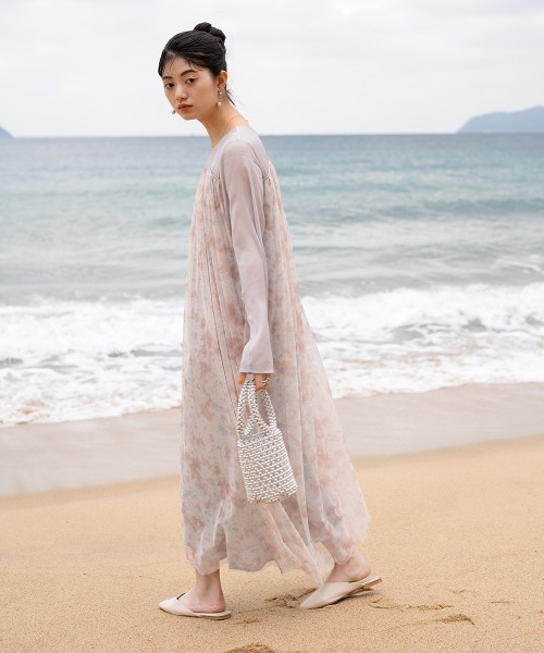 Bab(バブ)の「【低身長向けサイズあり】レイヤード風ニュアンス柄ワンピース(ワンピース・レディース・ベージュ/ライトグレー・S/M)」の16枚目の写真