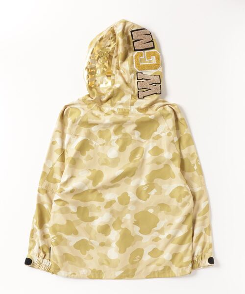 A BATHING APE(アベイシングエイプ)の「COLOR CAMO SHARK SNOWBOARD JACKET(マウンテンパーカー・メンズ・イエロー・SMALL/X-LARGE/XX-LARGE/MEDIUM/LARGE)」の2枚目の写真