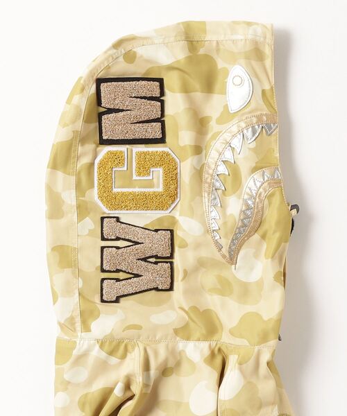 A BATHING APE(アベイシングエイプ)の「COLOR CAMO SHARK SNOWBOARD JACKET(マウンテンパーカー・メンズ・イエロー・SMALL/X-LARGE/XX-LARGE/MEDIUM/LARGE)」の3枚目の写真