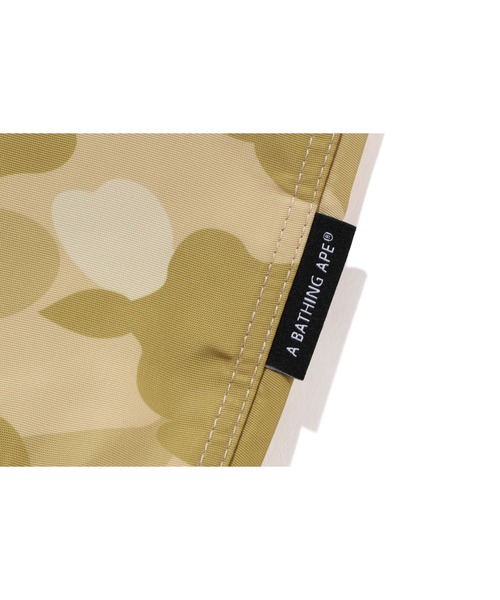 A BATHING APE(アベイシングエイプ)の「COLOR CAMO SHARK SNOWBOARD JACKET(マウンテンパーカー・メンズ・イエロー・SMALL/X-LARGE/XX-LARGE/MEDIUM/LARGE)」の10枚目の写真