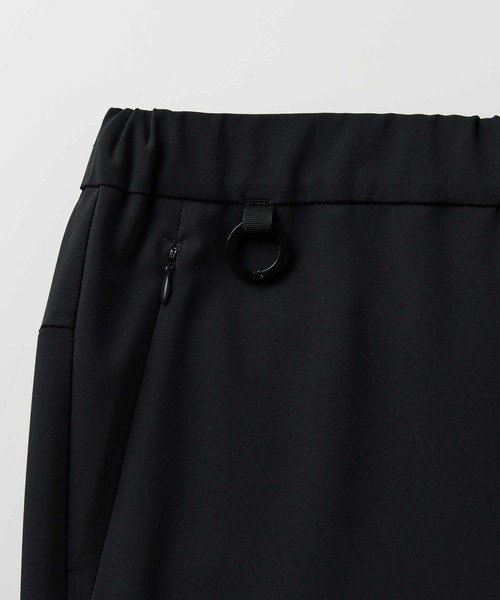 DESCENTE（デサント）の「【ALLTERRAIN I/O】テックレギュラーパンツ（スラックス・メンズ・ブラック・M/XL/S/L）」の2枚目の写真