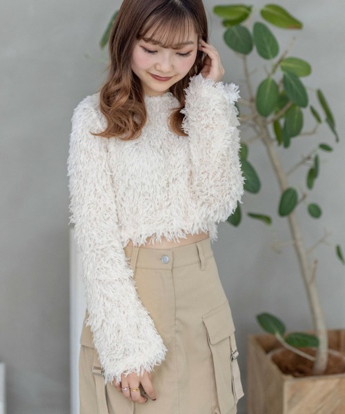 clear（クリア）の「フェザーフレアスリーブトップス≪2024SS新作≫（ニット/セーター・レディース・グレー/ベージュ/グリーン/ピンク・F）」の3枚目の写真